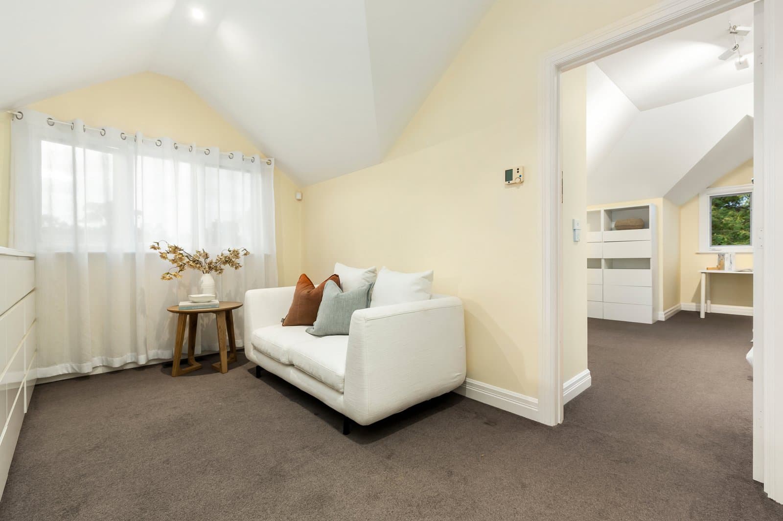 9 Myrtle Road, Hampton, Hampton - Thumbnail 8