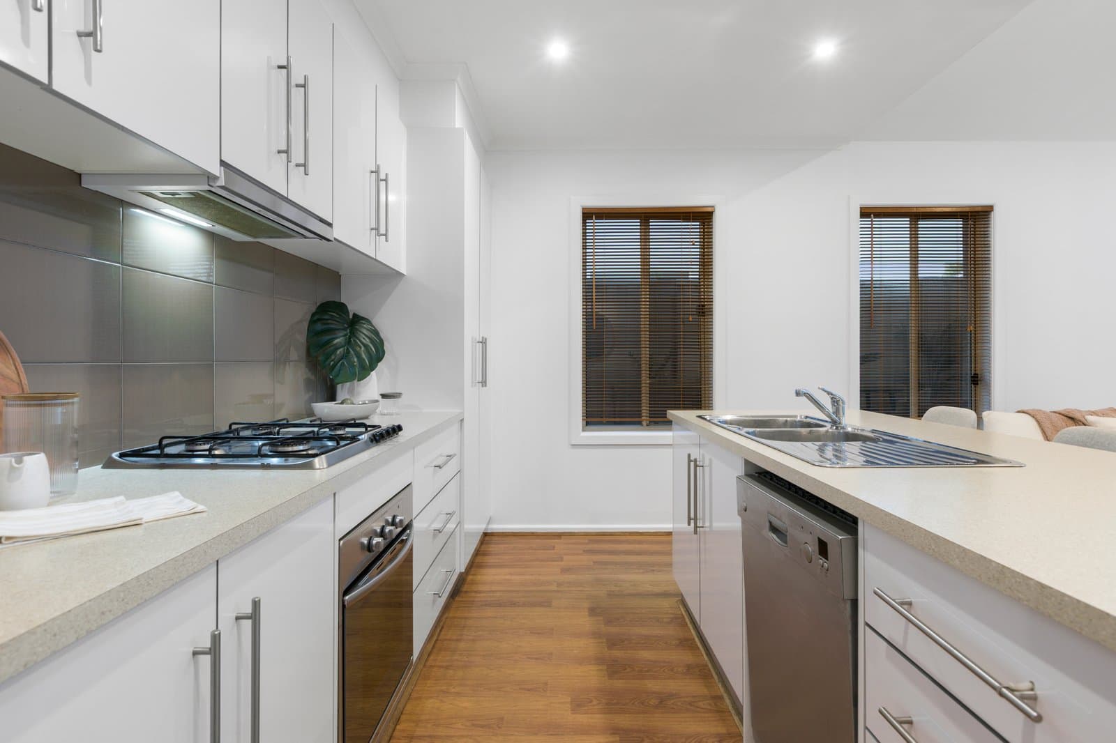 10B Fourth Avenue, Aspendale, Aspendale - Thumbnail 5