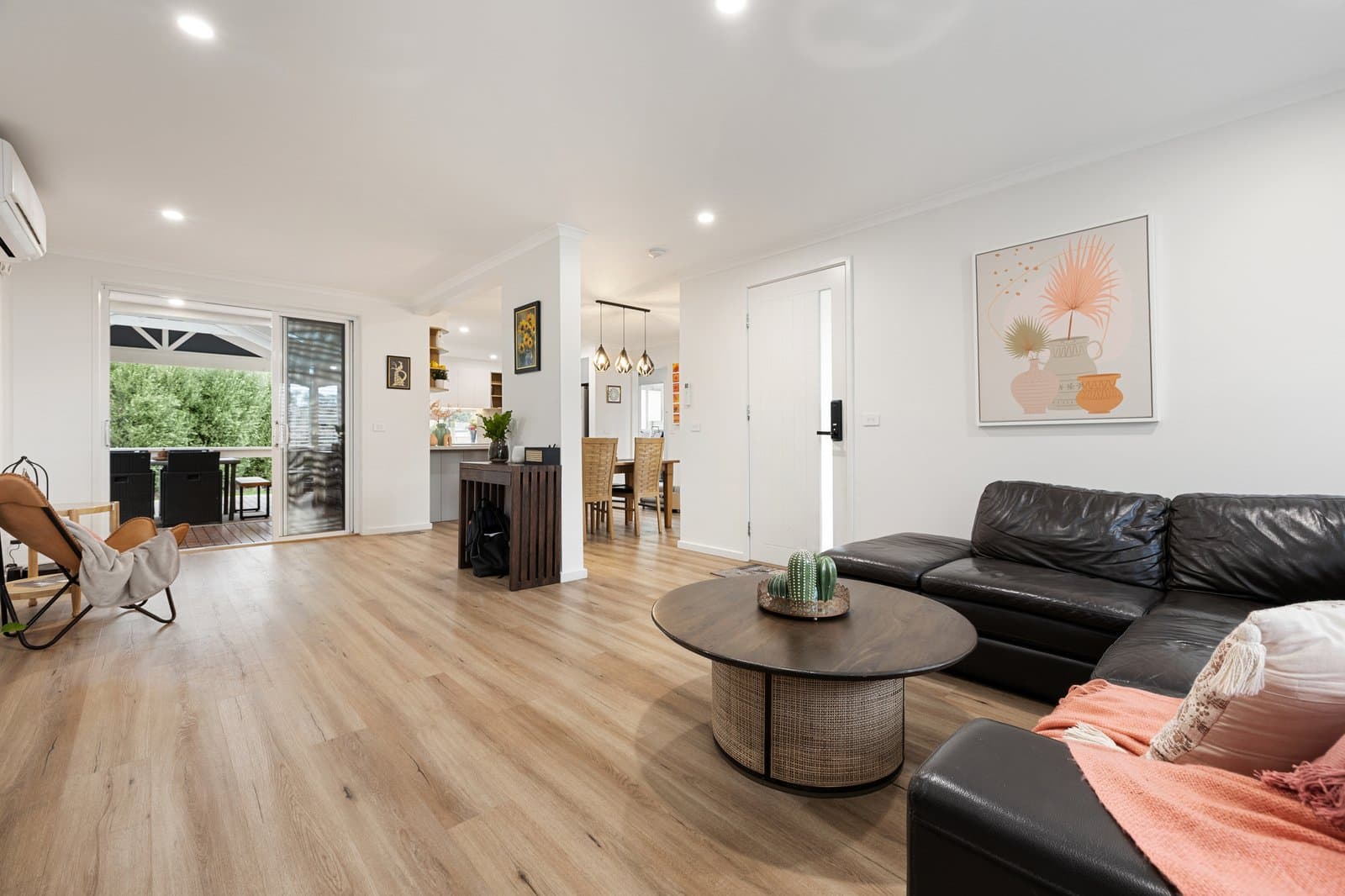 6 Conrad Place, Wheelers Hill, Wheelers Hill - Thumbnail 5