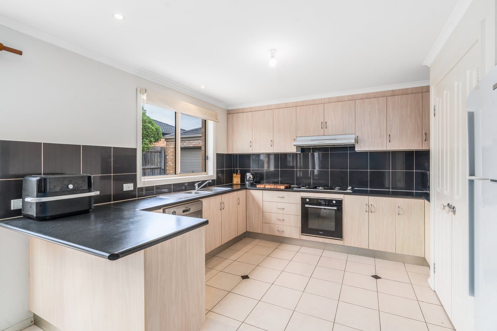 14 Lein Court, Highton, Highton - Thumbnail 3