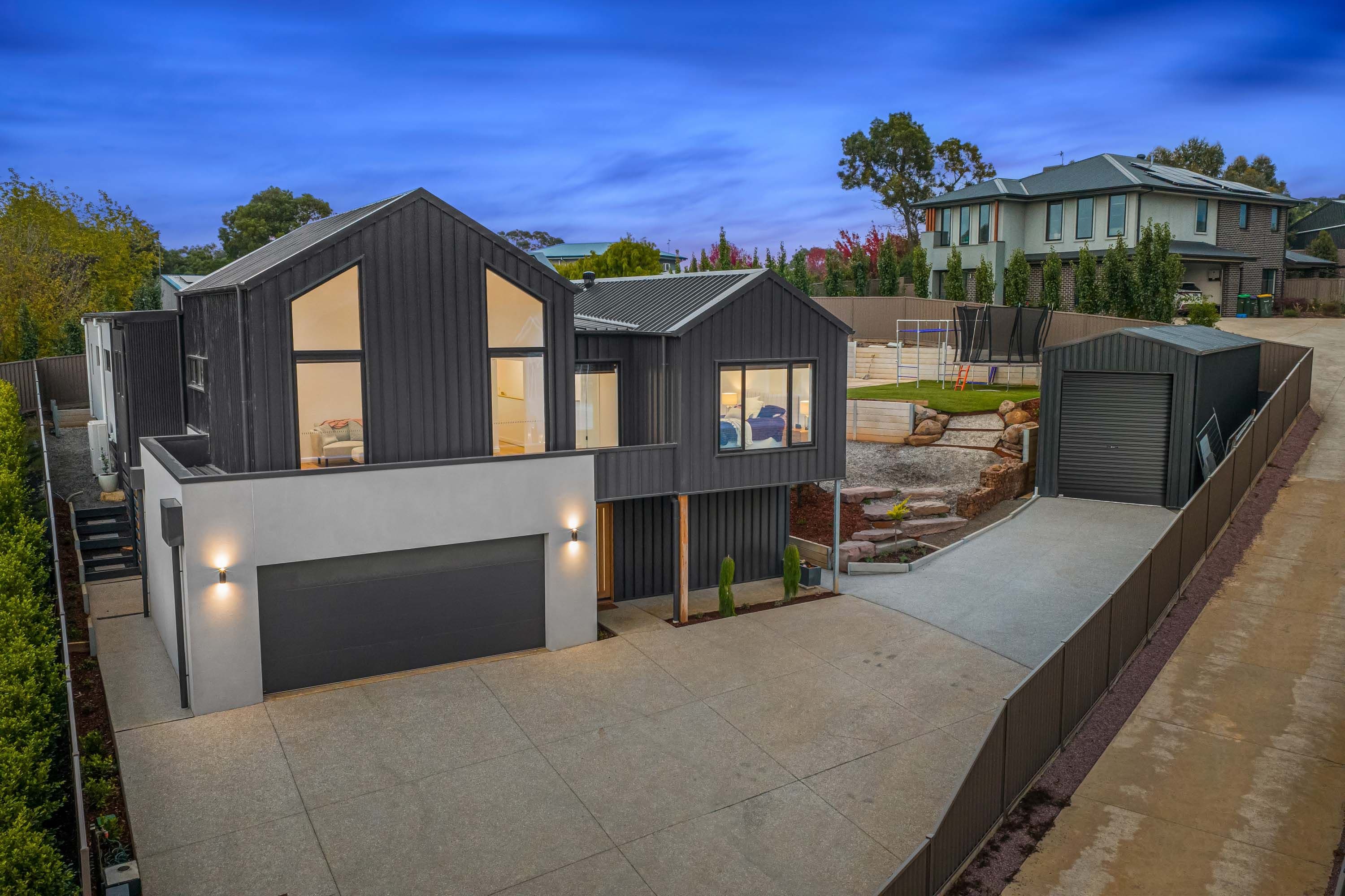 10 Home Valley Chase, Brown Hill  Victoria  3350, Australia, Brown Hill - Image 1