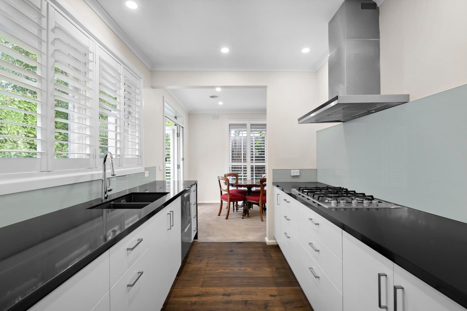1-2 18 Pine Street, Brighton - Thumbnail 8
