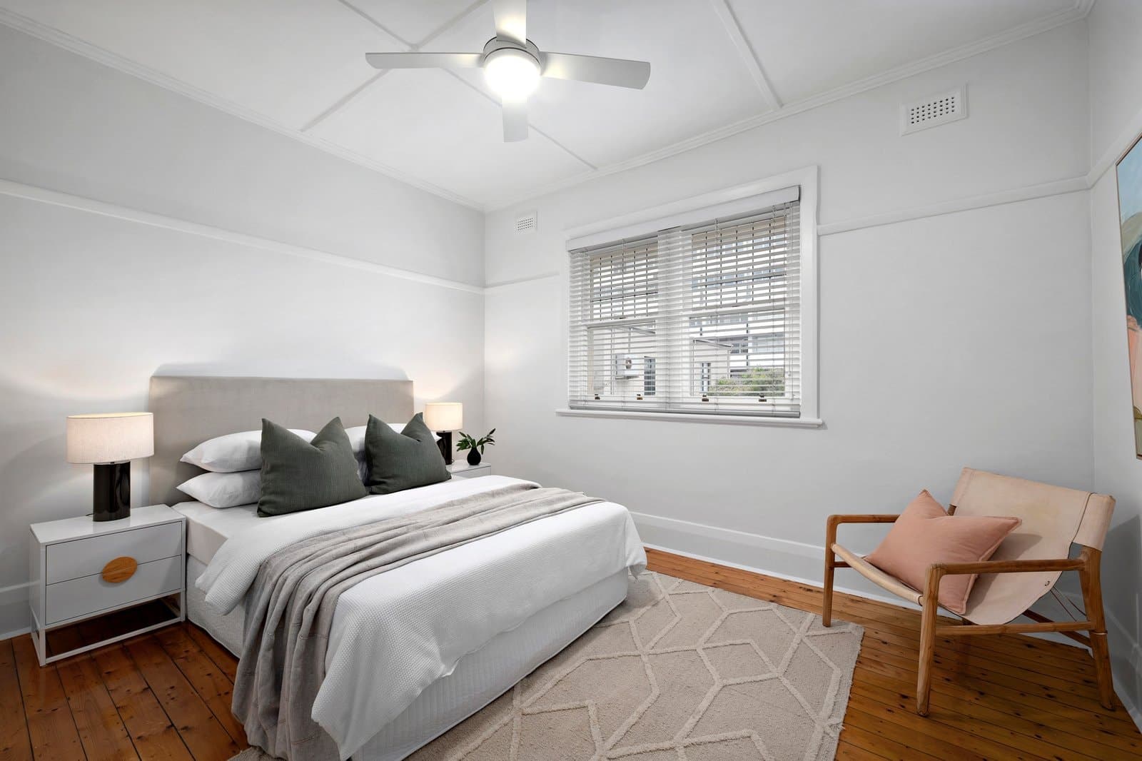 7/16-17 Marine Parade, St Kilda - Thumbnail 3