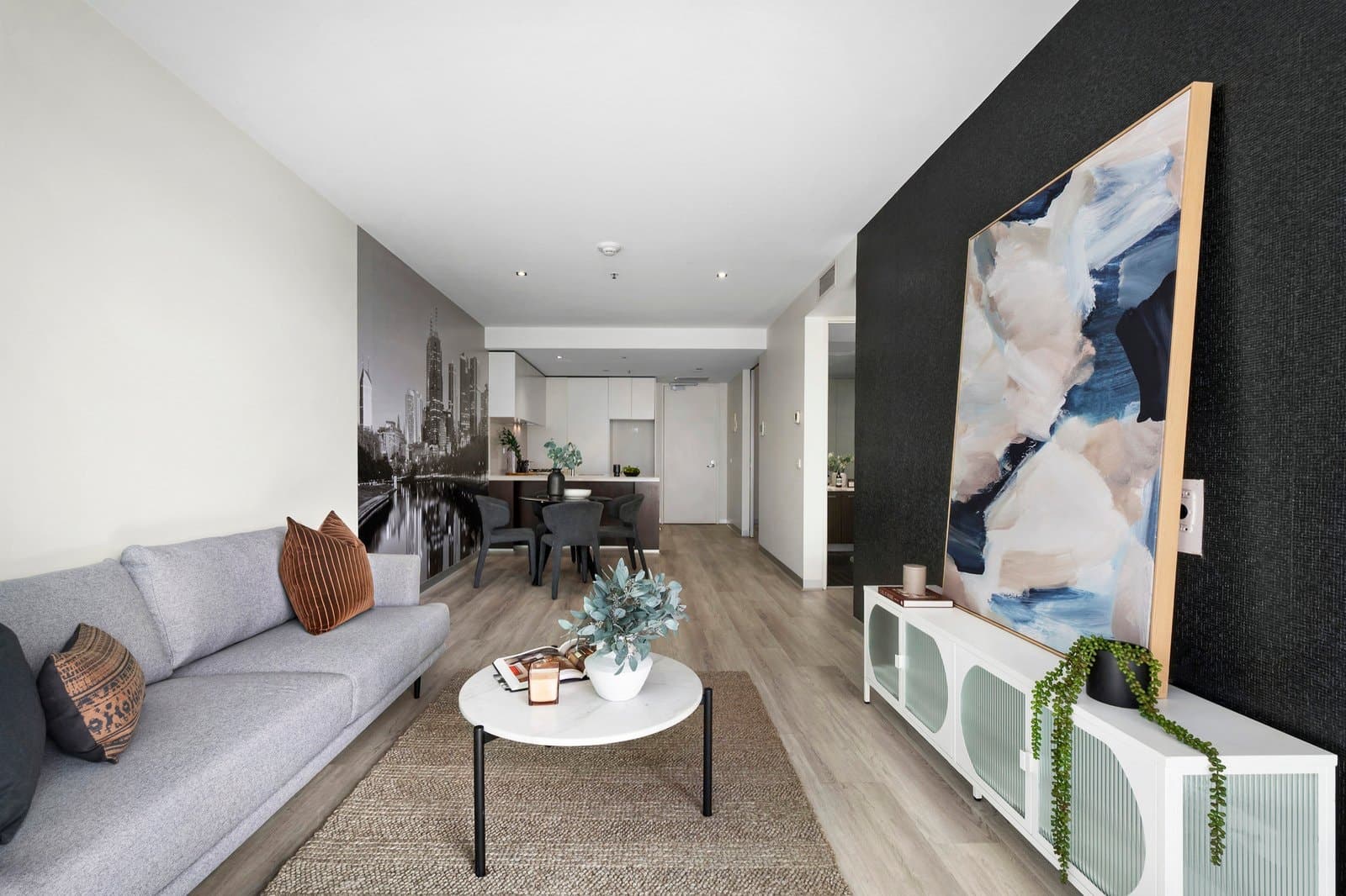 607/1 Roy Street, Melbourne - Thumbnail 3