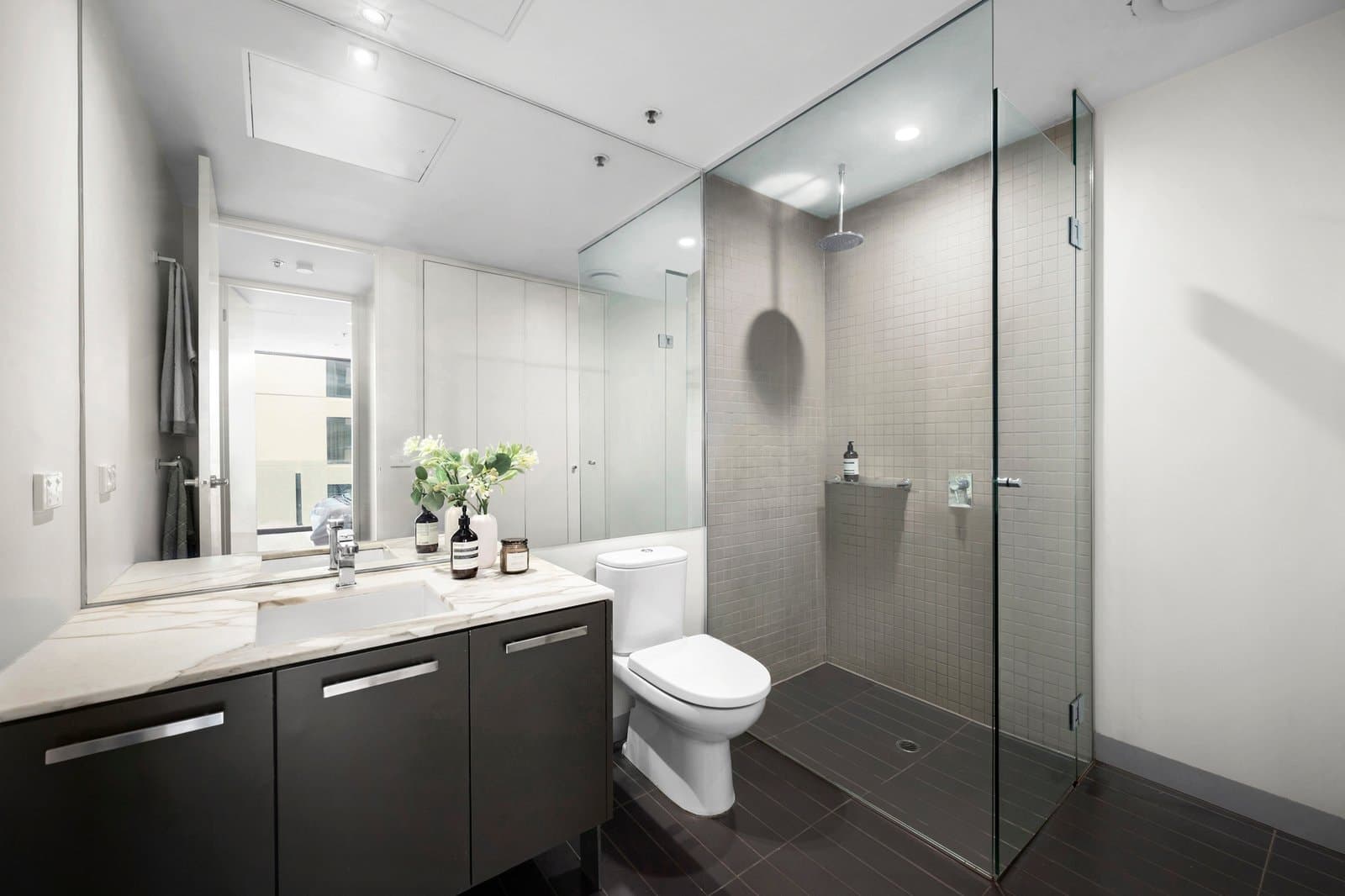 607/1 Roy Street, Melbourne - Thumbnail 6