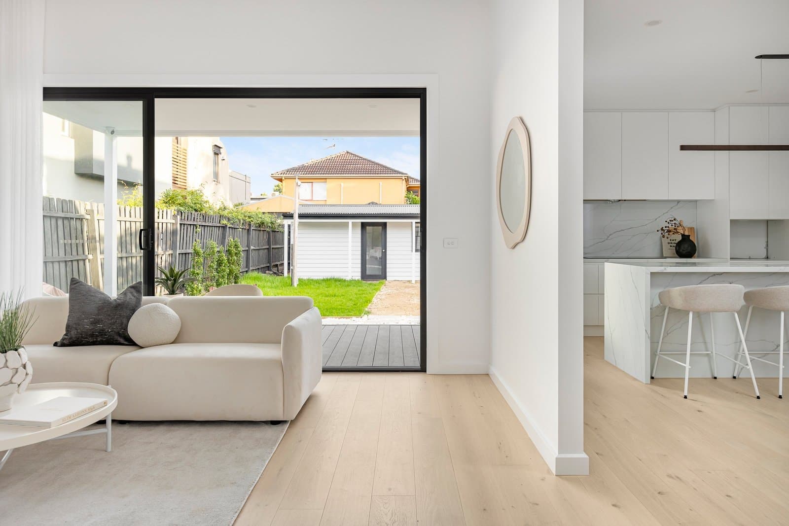 2 Mary Street, Prahran - Thumbnail 2