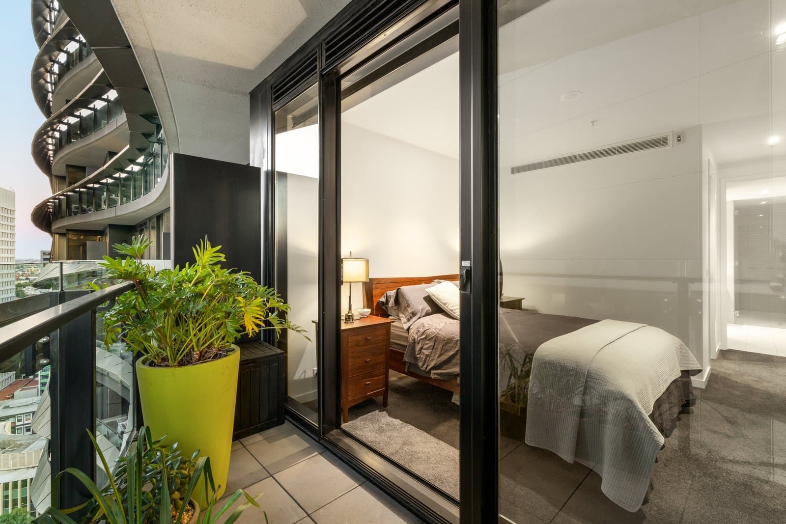 2105/50 Albert Road, South Melbourne - Thumbnail 7