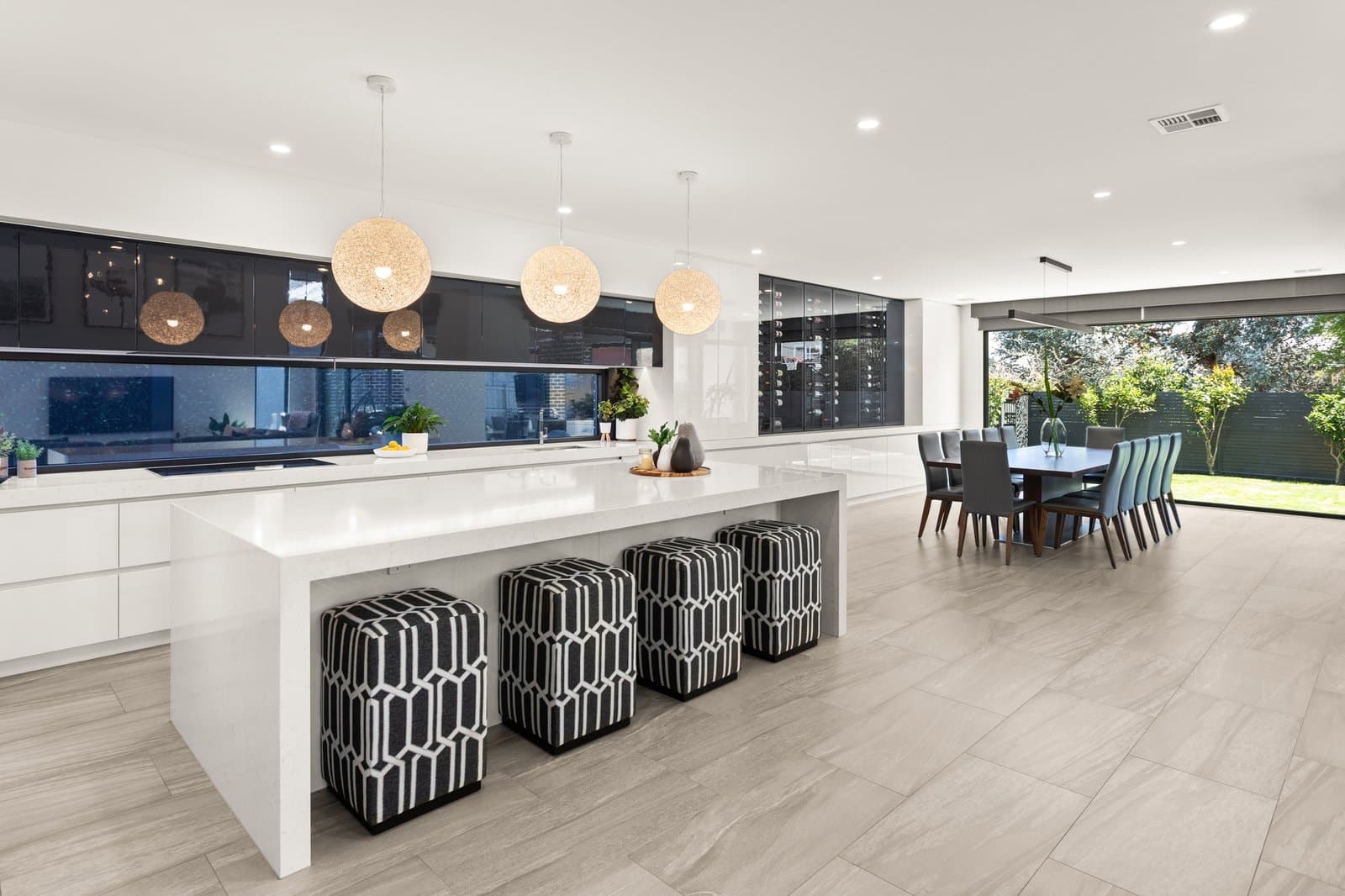 5 Sylvan Crescent, Ashwood - Thumbnail 4