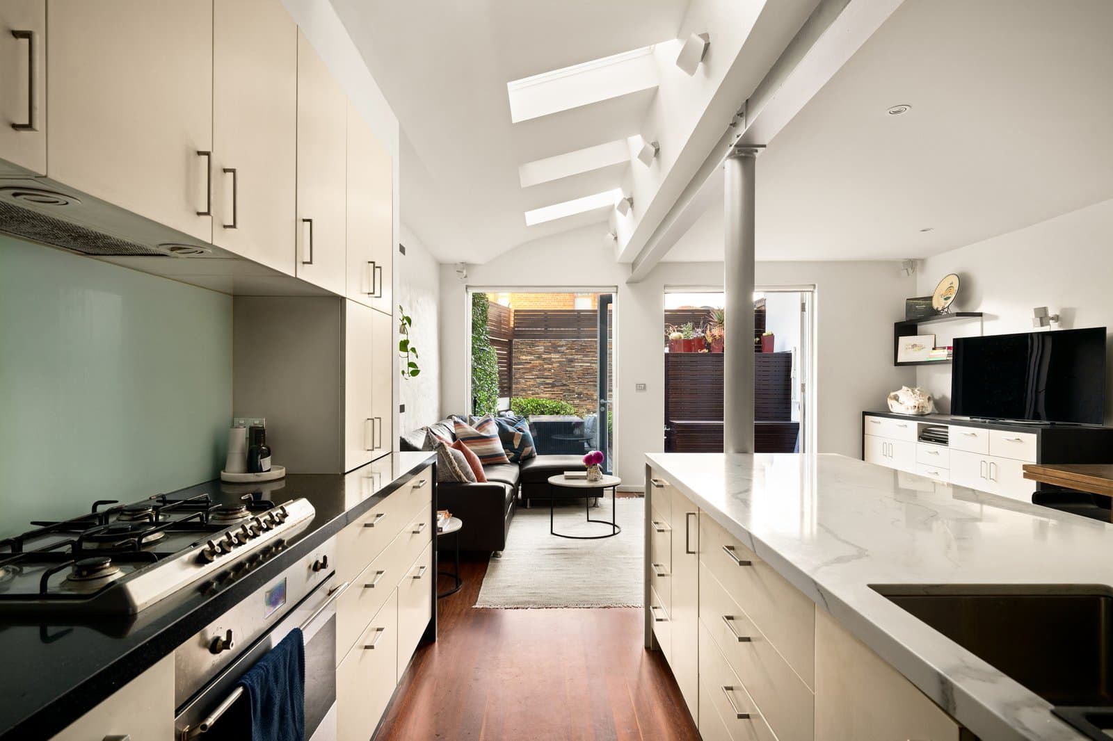 17 Madden Street, Albert Park - Thumbnail 4