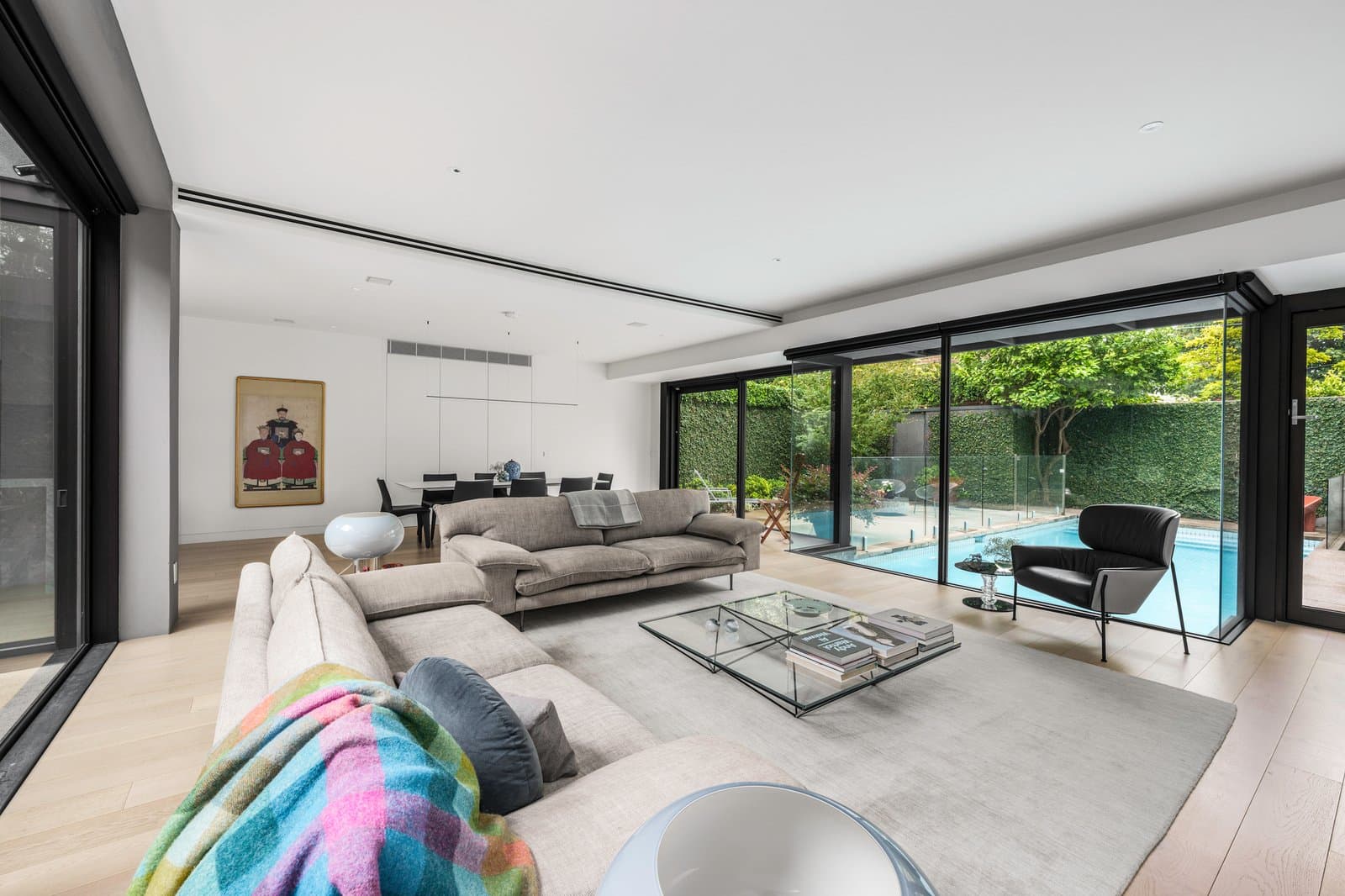 9 Ross Street, Toorak - Thumbnail 2
