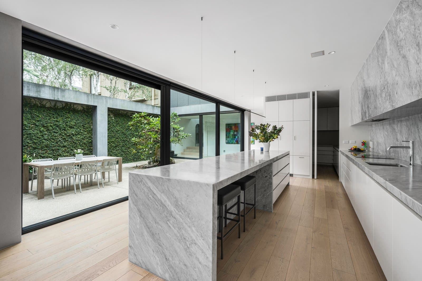 9 Ross Street, Toorak - Thumbnail 5