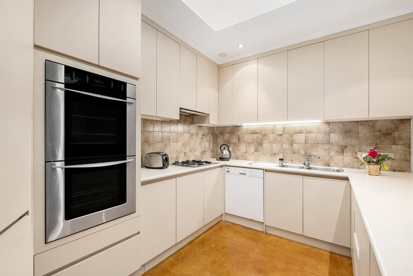 1/63 Eskdale Road, Caulfield North - Thumbnail 5