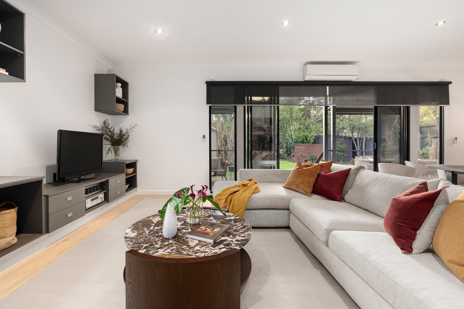 42 Gloucester Road, Ashburton - Thumbnail 2