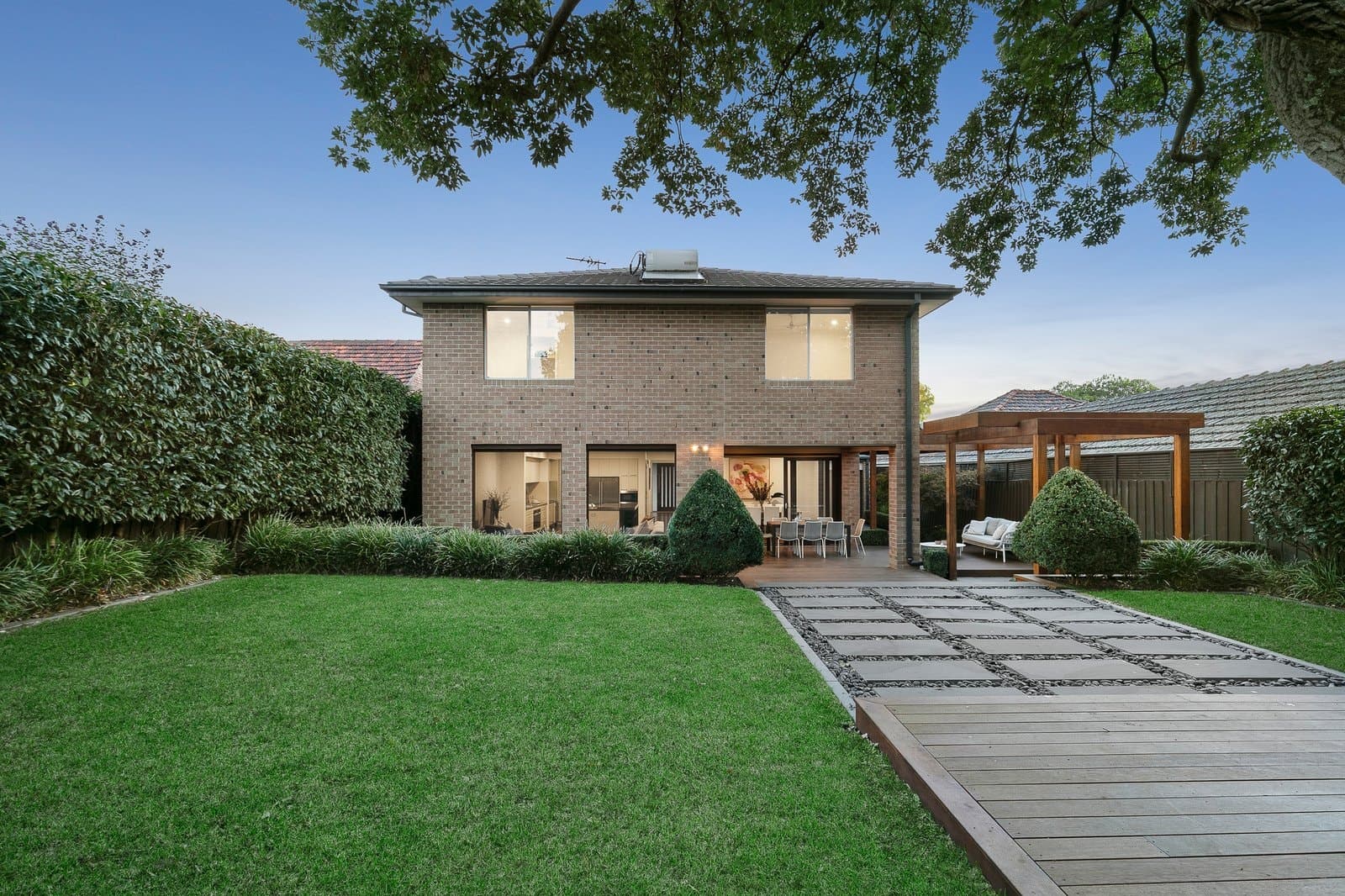 55 Madeline Street, Glen Iris - Thumbnail 2