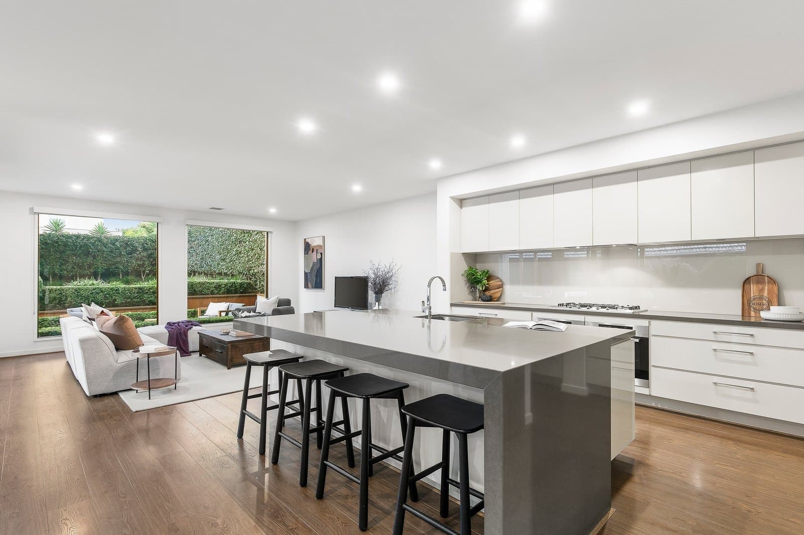 55 Madeline Street, Glen Iris - Thumbnail 3