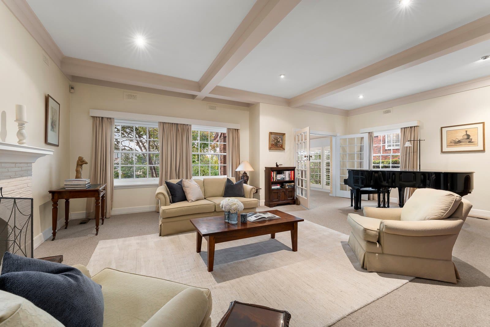 5 Russell Street, Toorak - Thumbnail 2