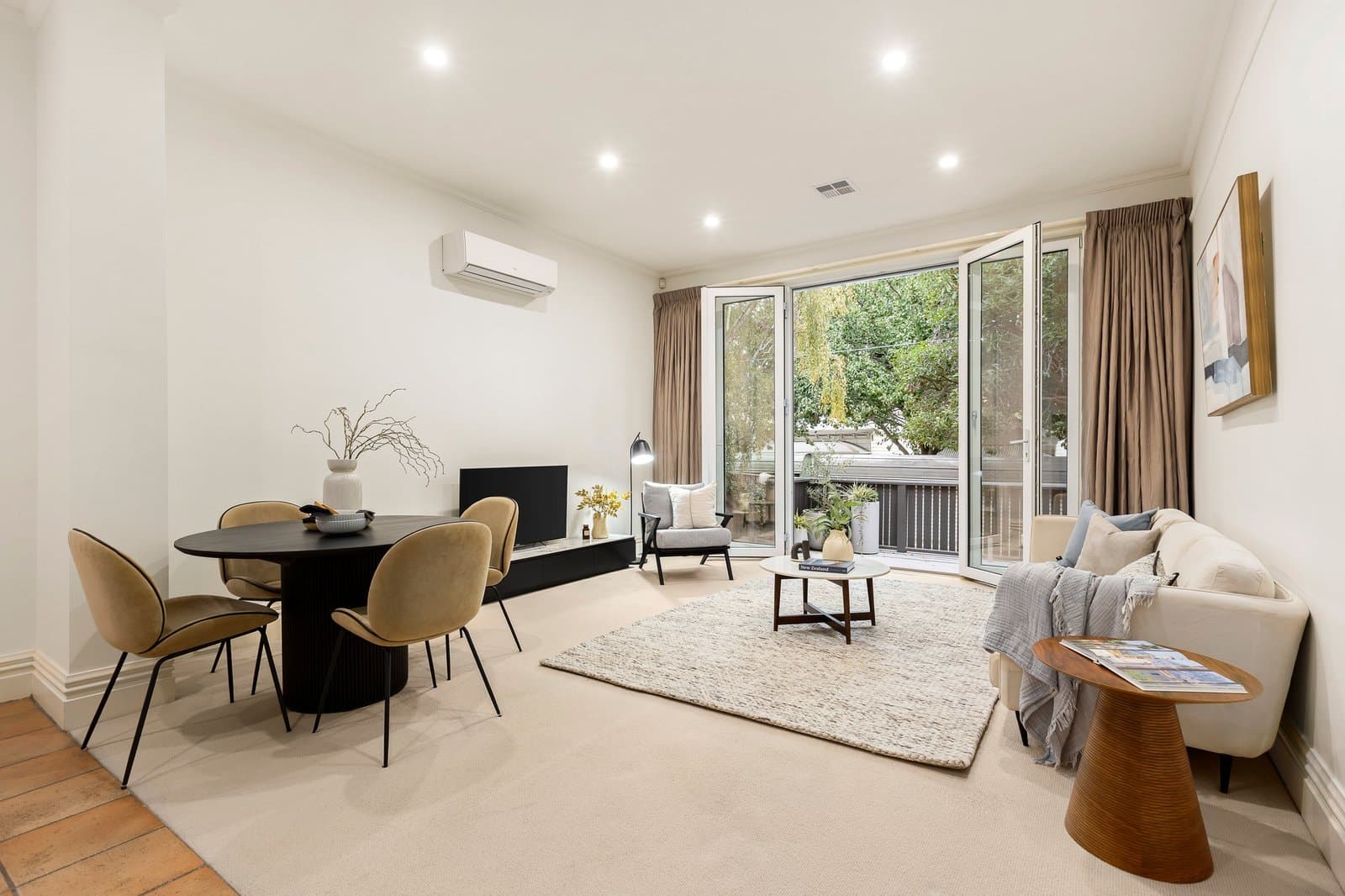 10 Banole Avenue, Prahran - Thumbnail 2