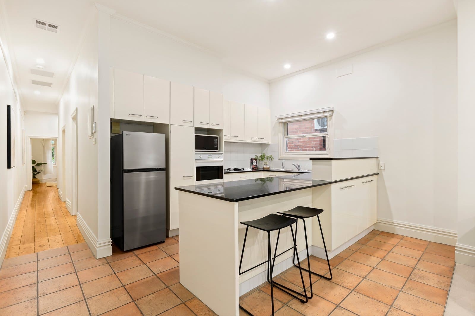 10 Banole Avenue, Prahran - Thumbnail 7