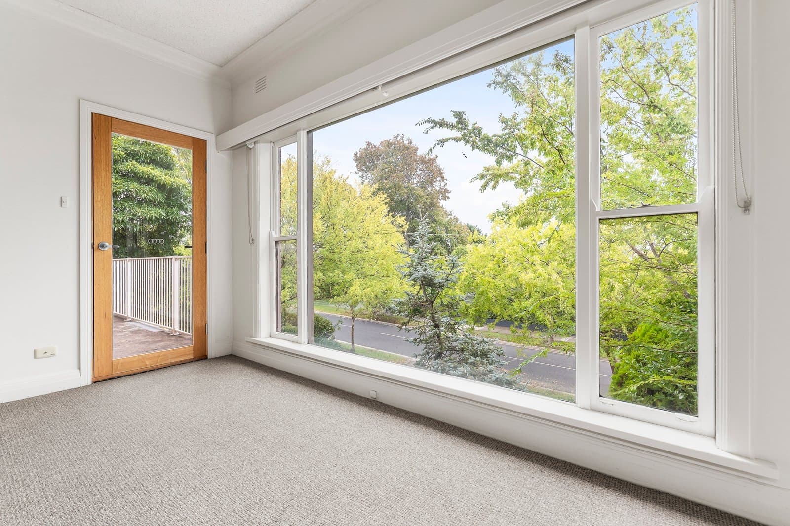 40 Tannock Street, Balwyn North - Thumbnail 2