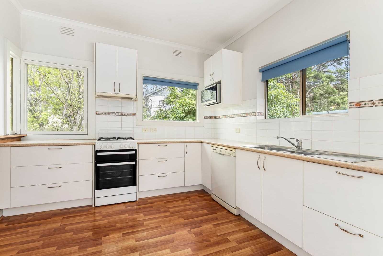 40 Tannock Street, Balwyn North - Thumbnail 5