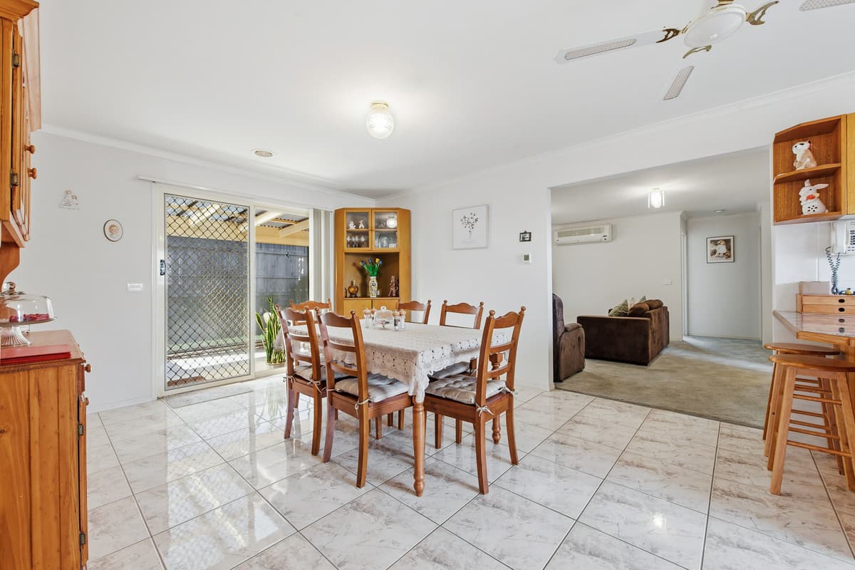 34 Brentwood Drive, Cranbourne North VIC 3977, Cranbourne North - Thumbnail 8
