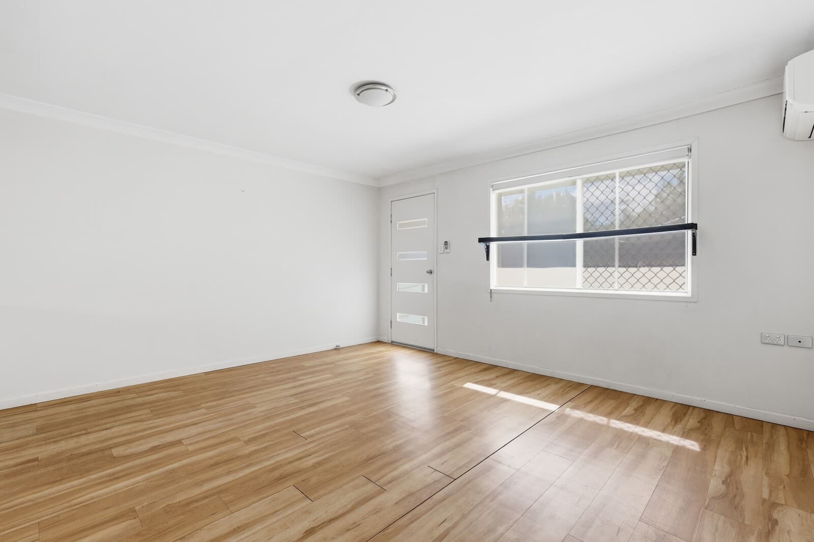 2/22 Whichello Street Newtown QLD 4350, Newtown - Thumbnail 3