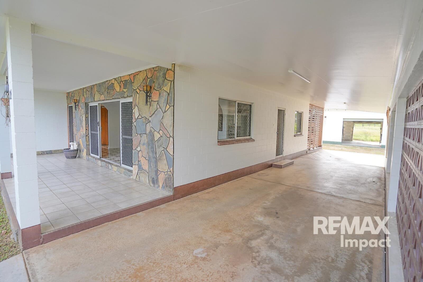 24 Vaughan Street Mareeba QLD 4880, Mareeba - Thumbnail 4