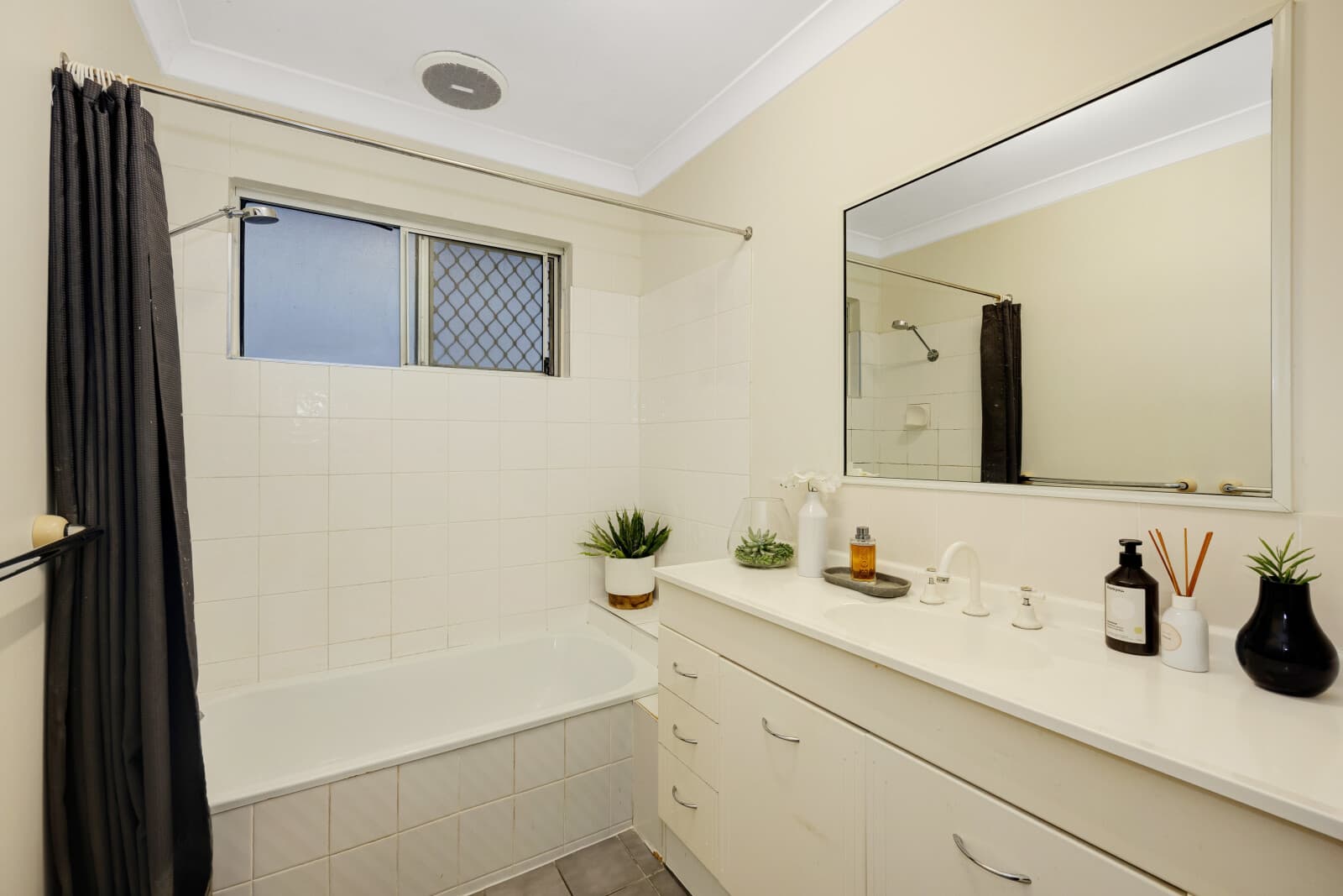 1 Tam O'Shanter Drive Thuringowa Central QLD 4817, Thuringowa Central - Thumbnail 7