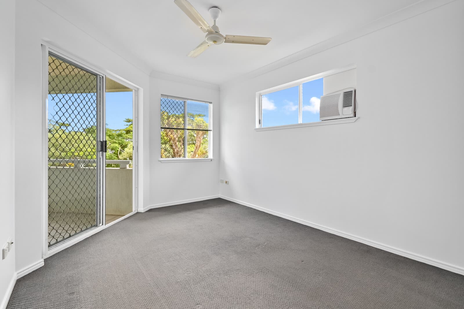 3/21-25 GIVENS STREET Westcourt QLD 4870, Westcourt - Thumbnail 2