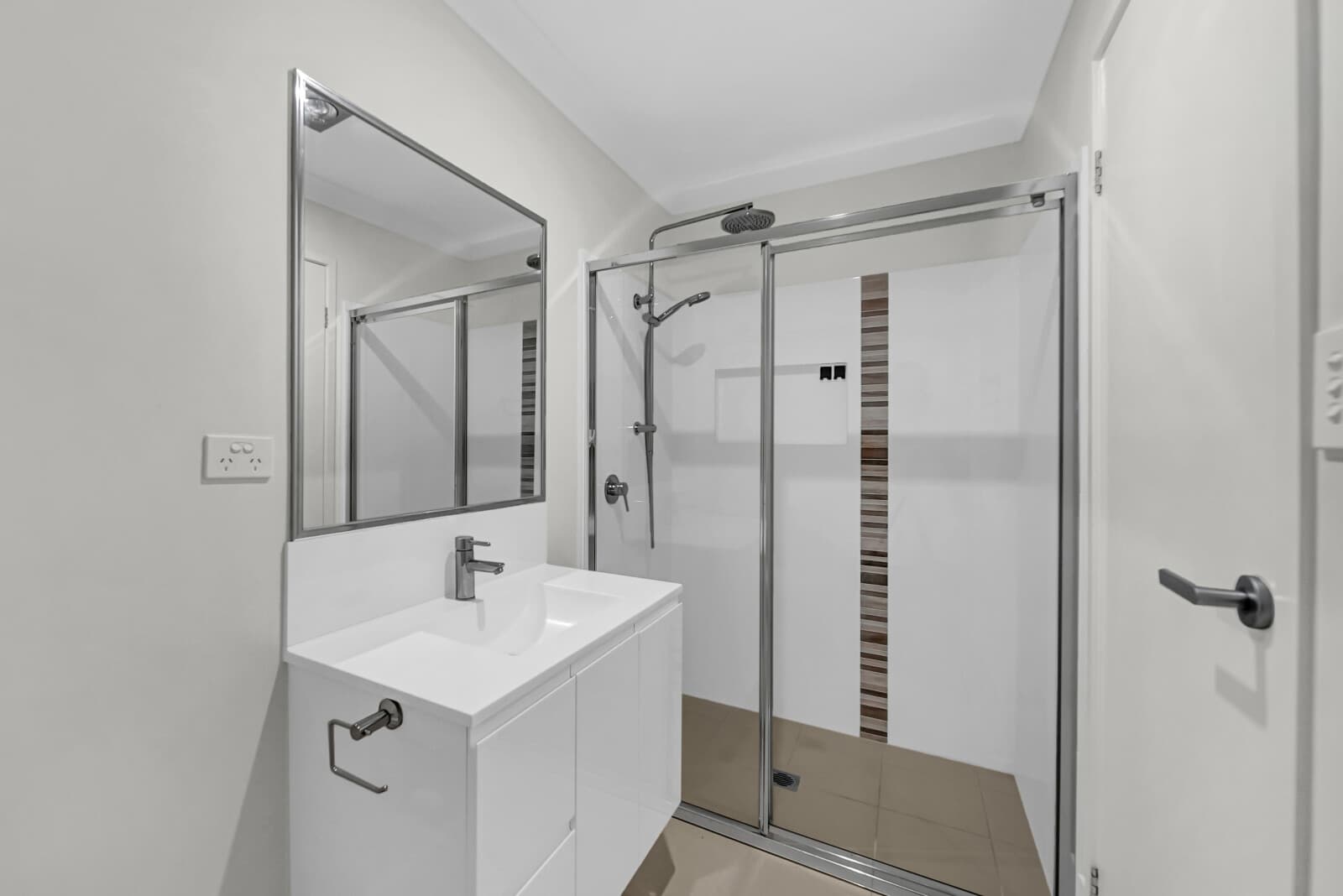 60 Pepper Tree Drive Holmview QLD 4207, Holmview - Thumbnail 8