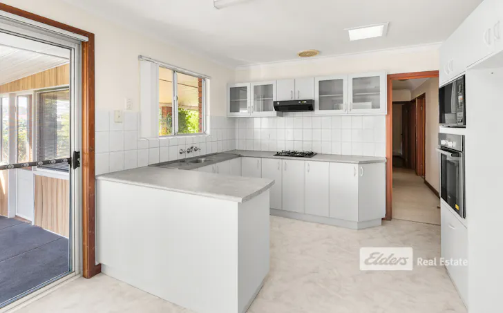 1 Griffith Place, East Bunbury, WA, 6230, East Bunbury - Thumbnail 2