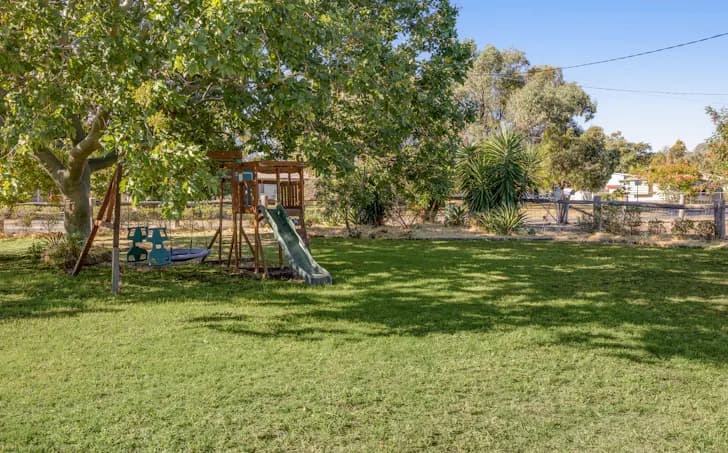 3 Catherine Crescent, Kingsthorpe, QLD, 4400, Kingsthorpe - Thumbnail 5