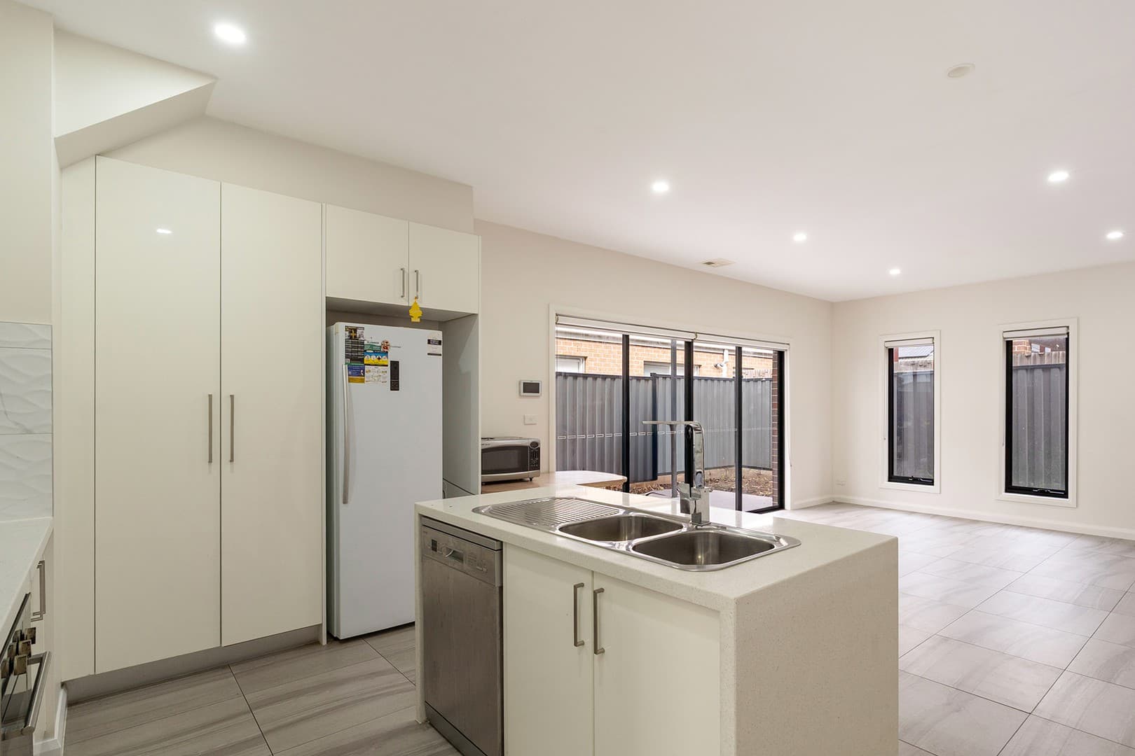 2A Divan Place, Craigieburn, VIC 3064, Craigieburn - Thumbnail 3