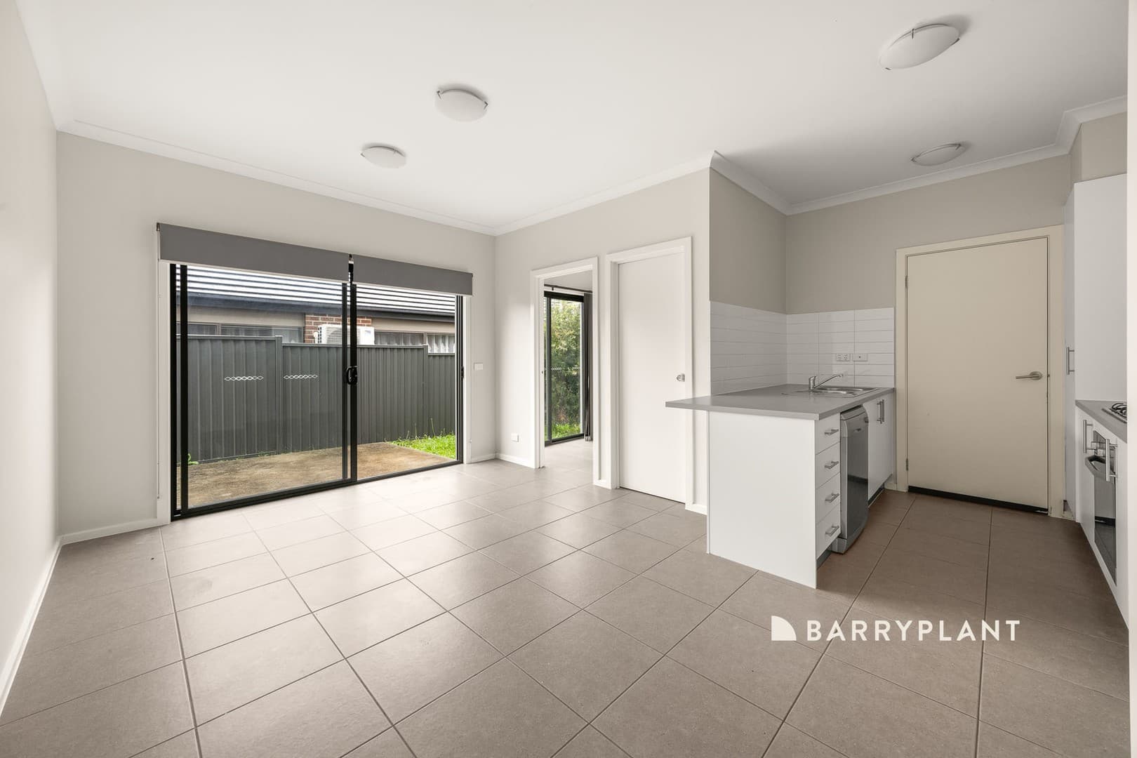2 Almondbank Road, Cranbourne East, VIC 3977, Cranbourne East - Thumbnail 2