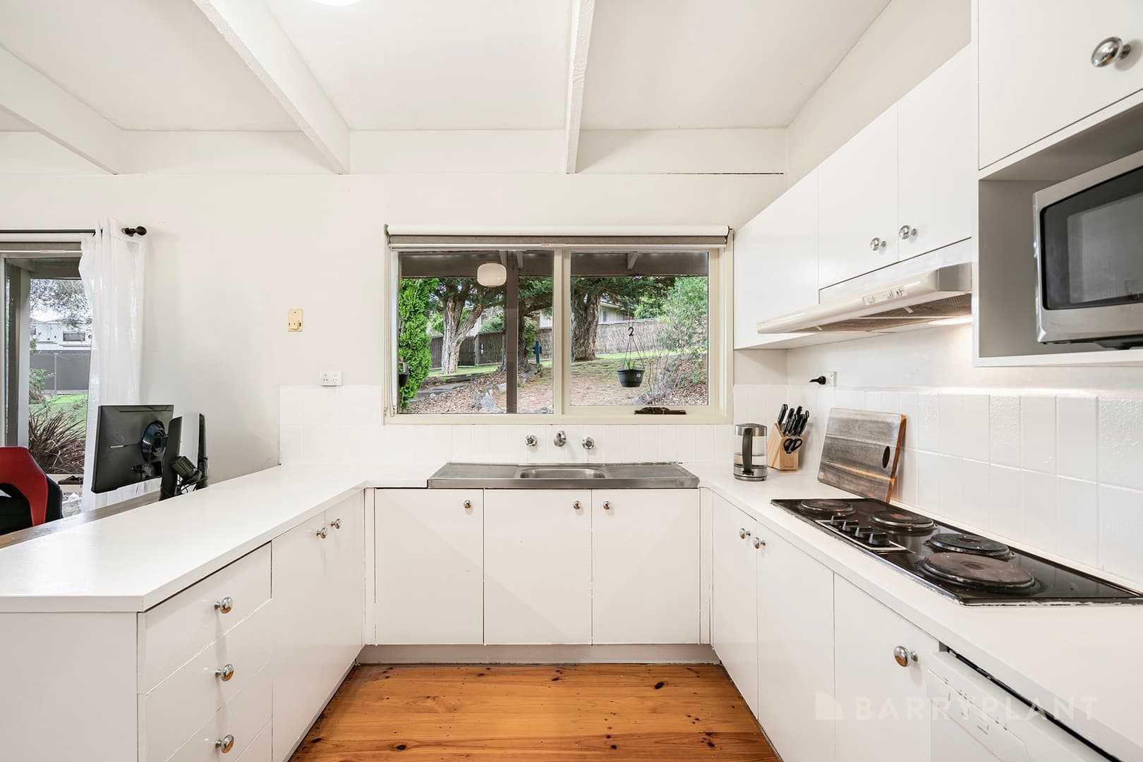 6 Buggyride Lane, Chirnside Park, VIC 3116, Chirnside Park - Thumbnail 3