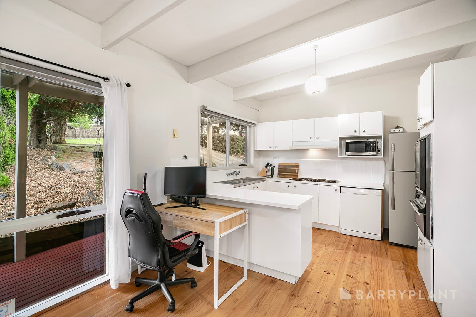 6 Buggyride Lane, Chirnside Park, VIC 3116, Chirnside Park - Thumbnail 4