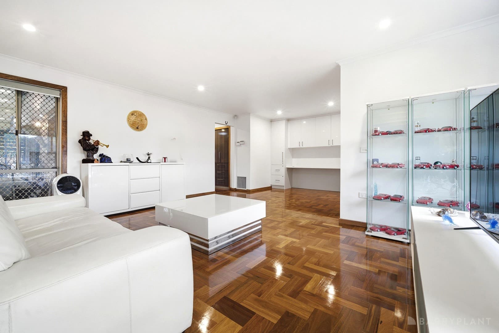 88 Thomas Mitchell Drive, Endeavour Hills, VIC 3802, Endeavour Hills - Thumbnail 2