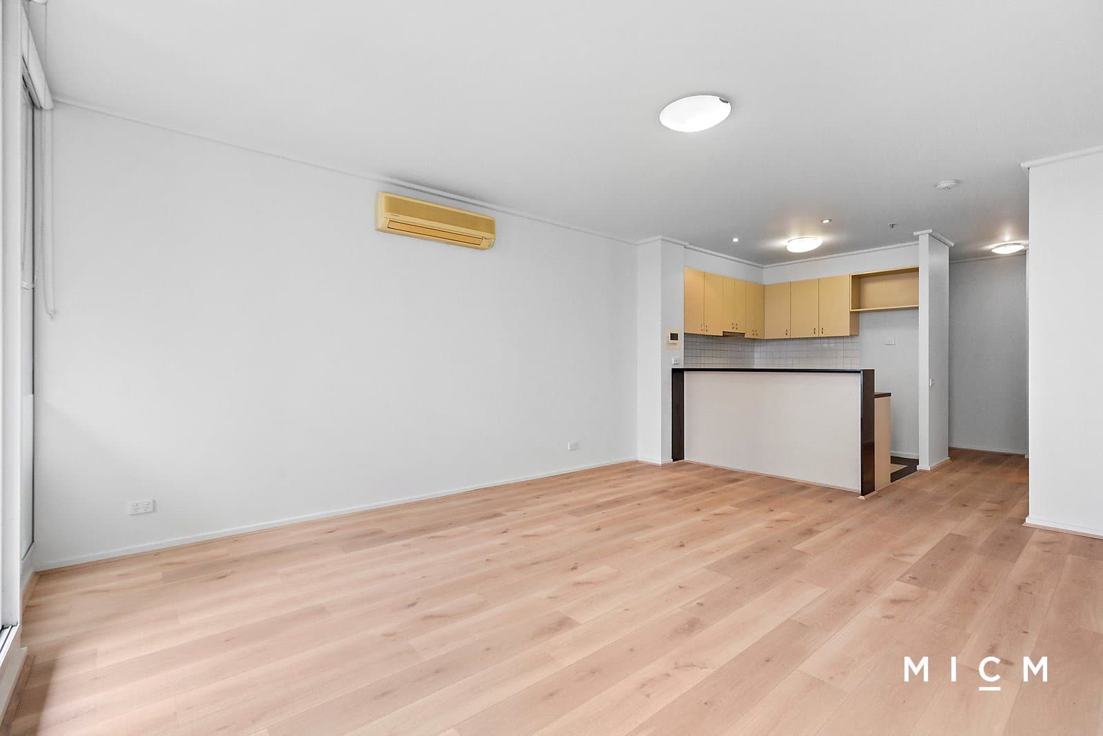82/83 Whiteman Street, Southbank - Thumbnail 3