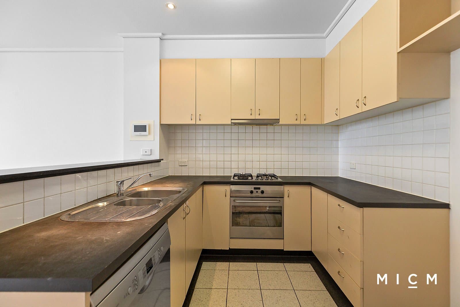 82/83 Whiteman Street, Southbank - Thumbnail 4