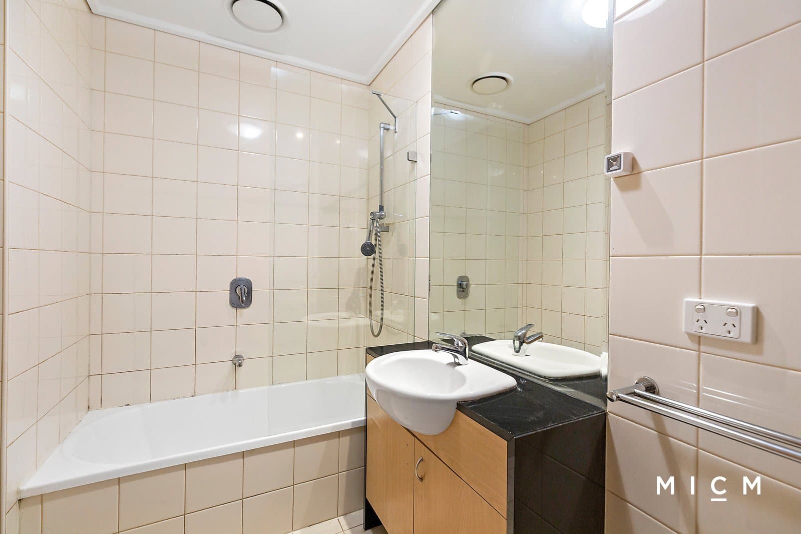 82/83 Whiteman Street, Southbank - Thumbnail 8