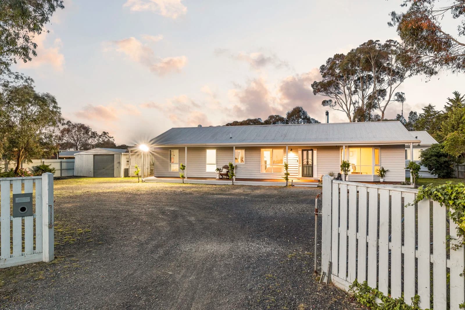 21-23 Barrabool Crescent, Leopold - Image 1