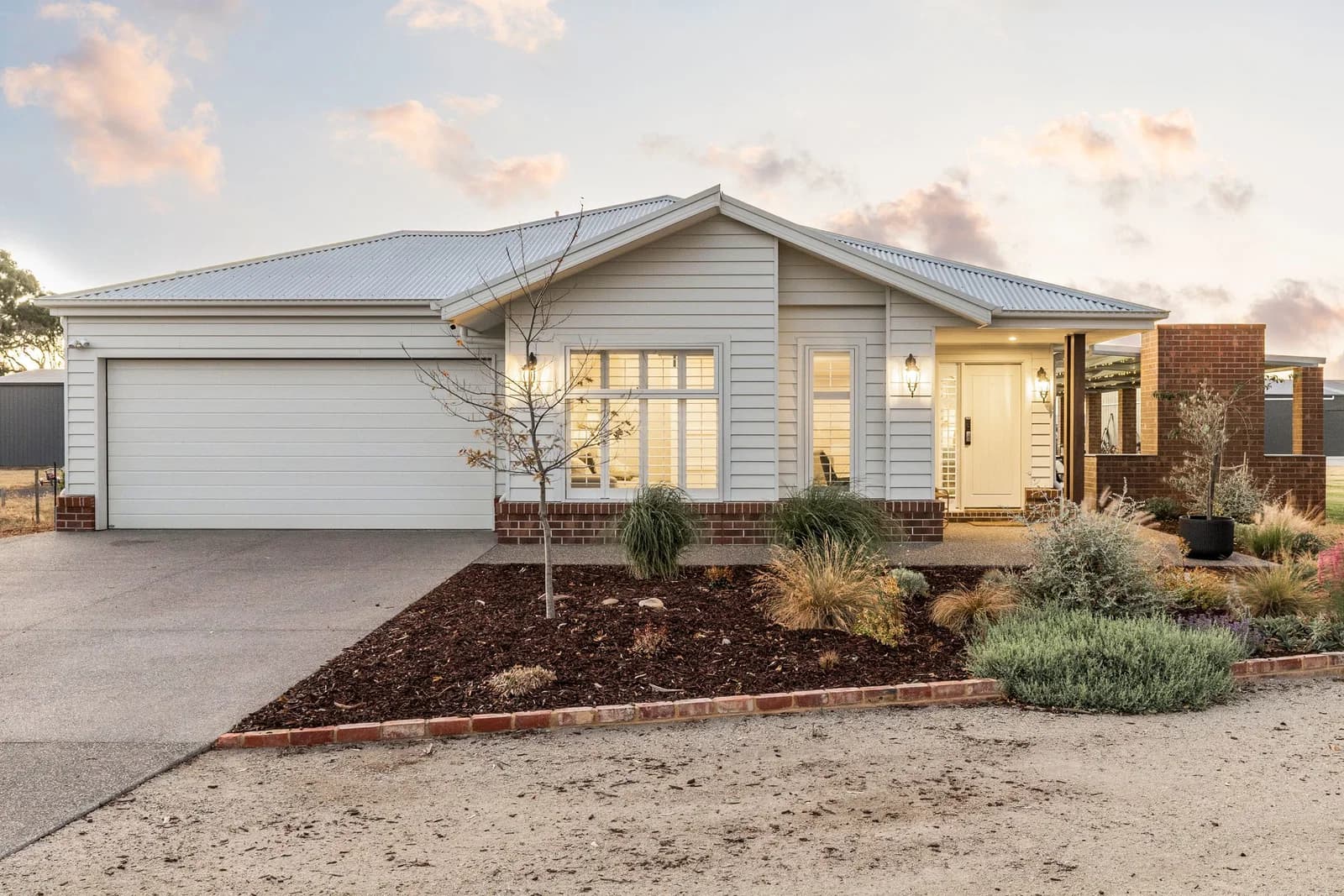 9 Banksia Place, Teesdale - Thumbnail 2