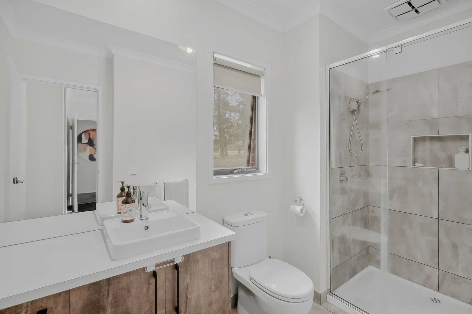 22 Waterloo Plains Crescent, Winchelsea - Thumbnail 4