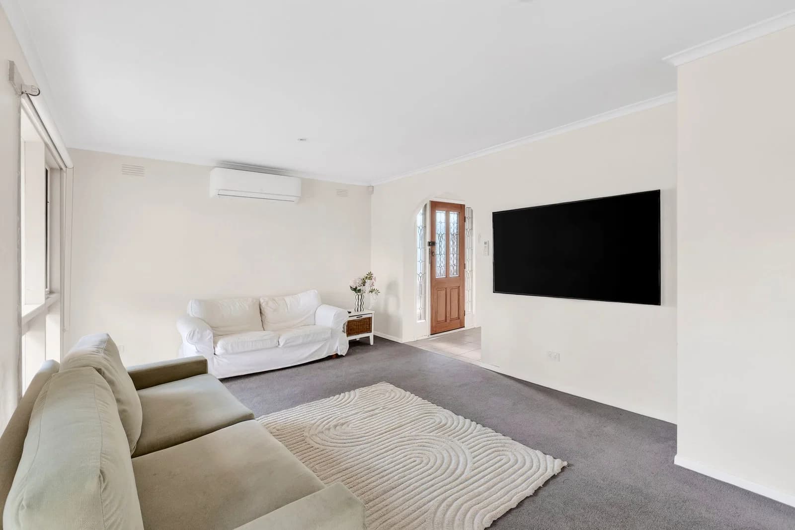8 Edith Court, Belmont - Thumbnail 3