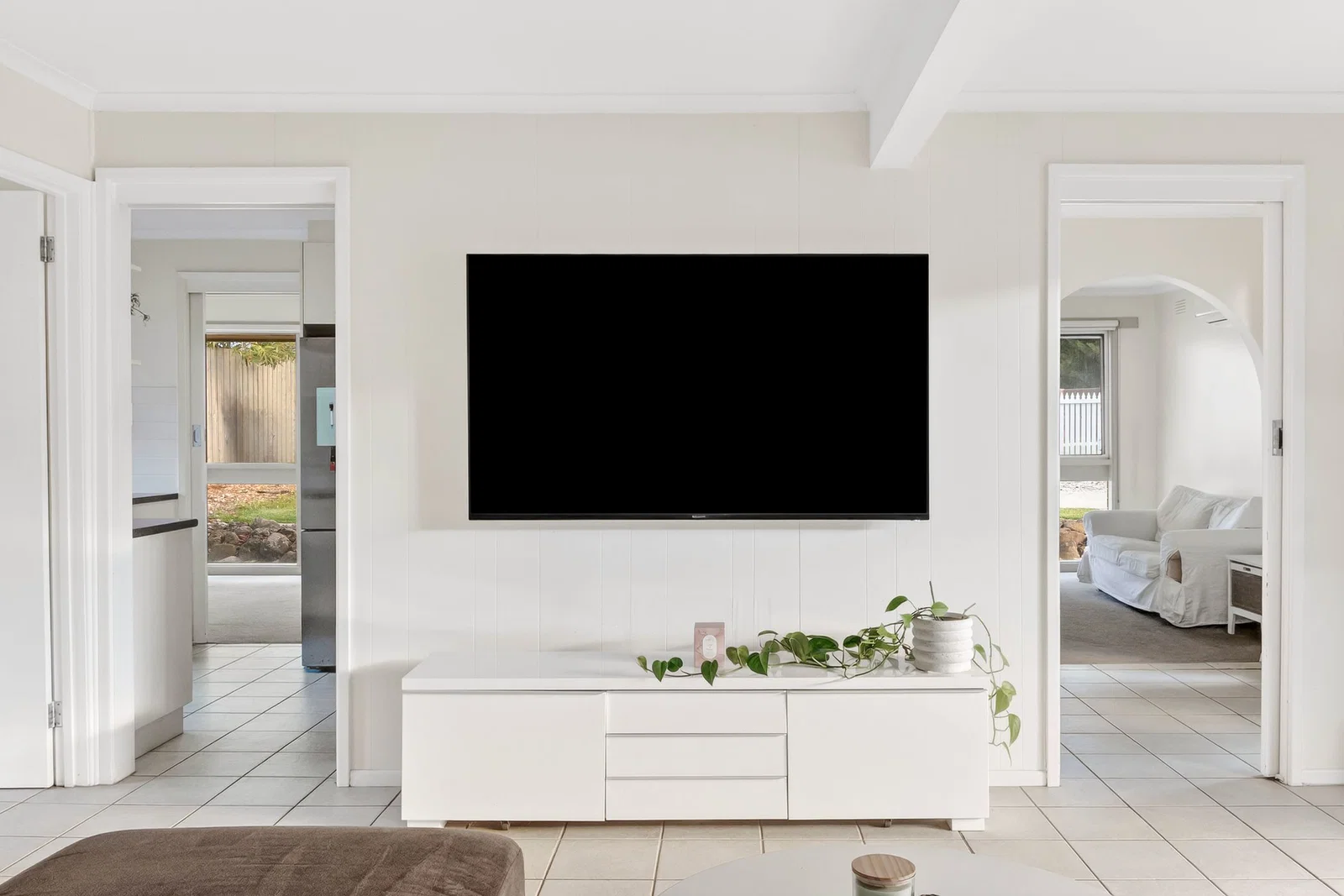 8 Edith Court, Belmont - Thumbnail 6