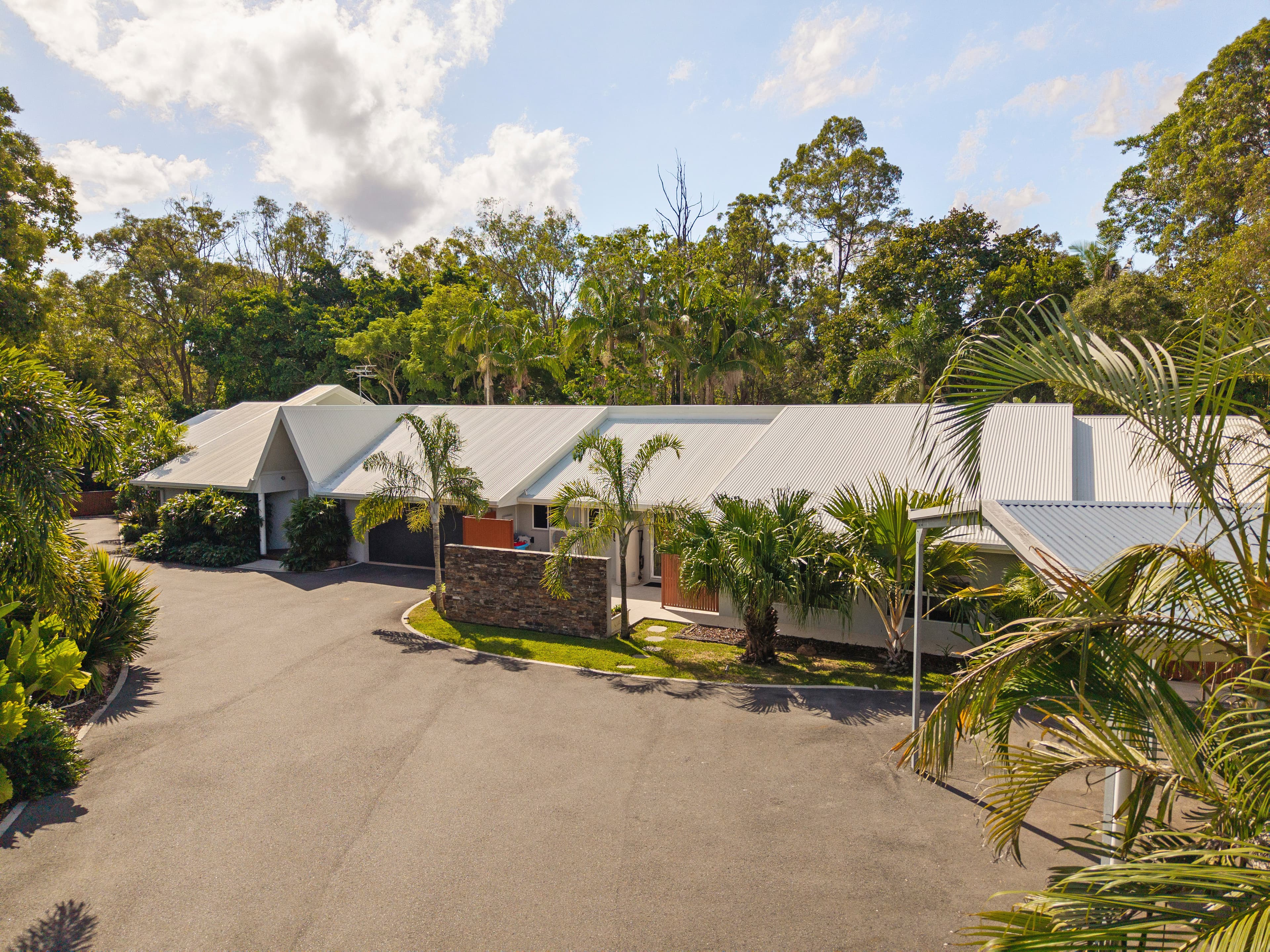 7 Dicameron Court, Thornlands, Thornlands - Image 1