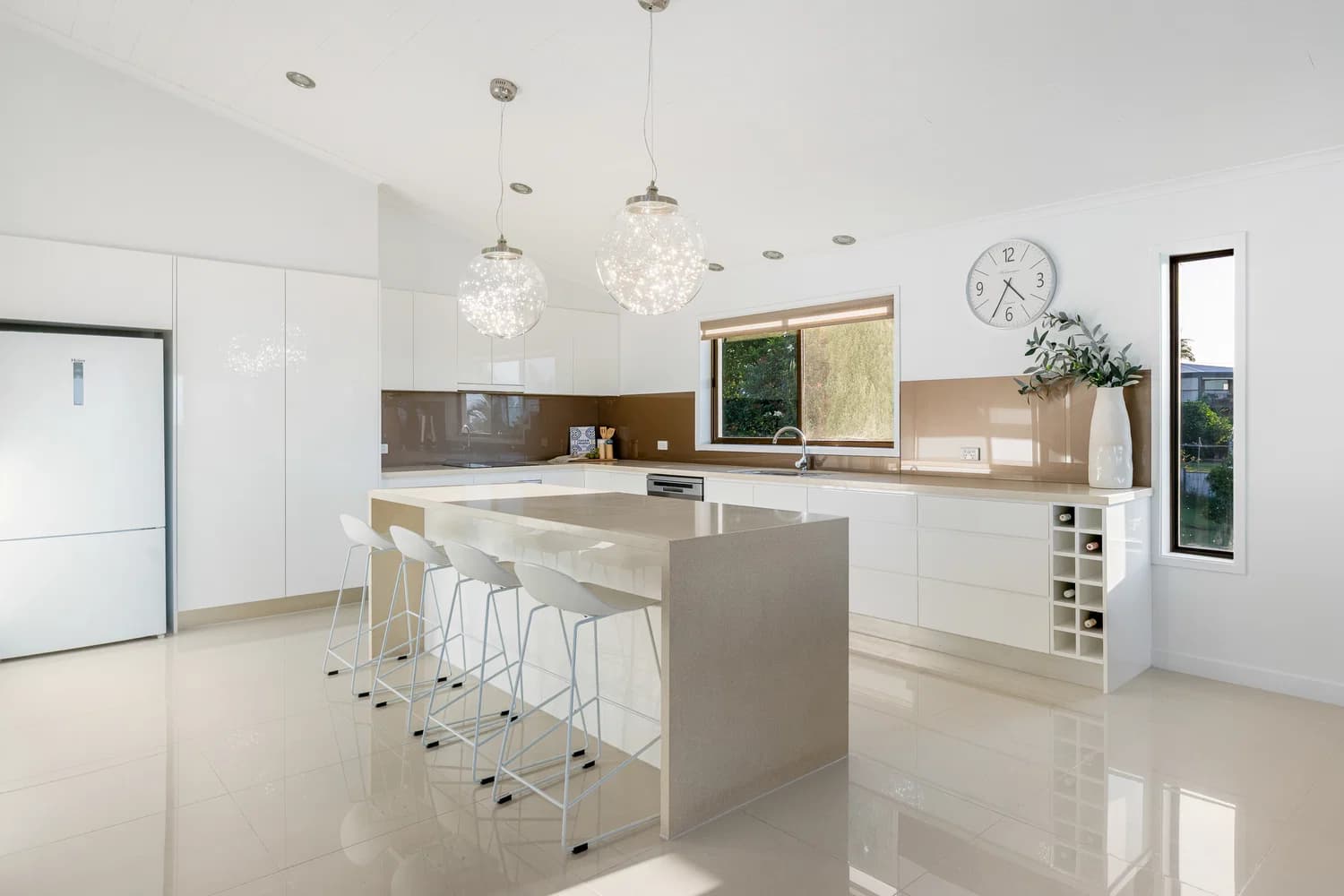 3 Walter Crescent, Banora Point, NSW, 2486, Banora Point - Thumbnail 8
