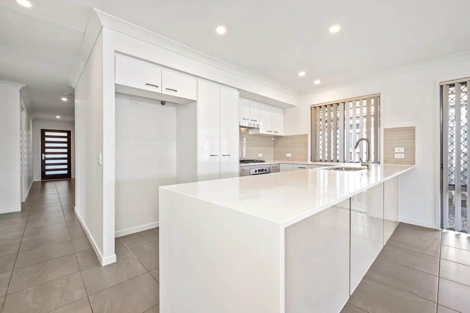 22 Amaranthine Street, Mango Hill, QLD, 4509, Mango Hill - Thumbnail 4