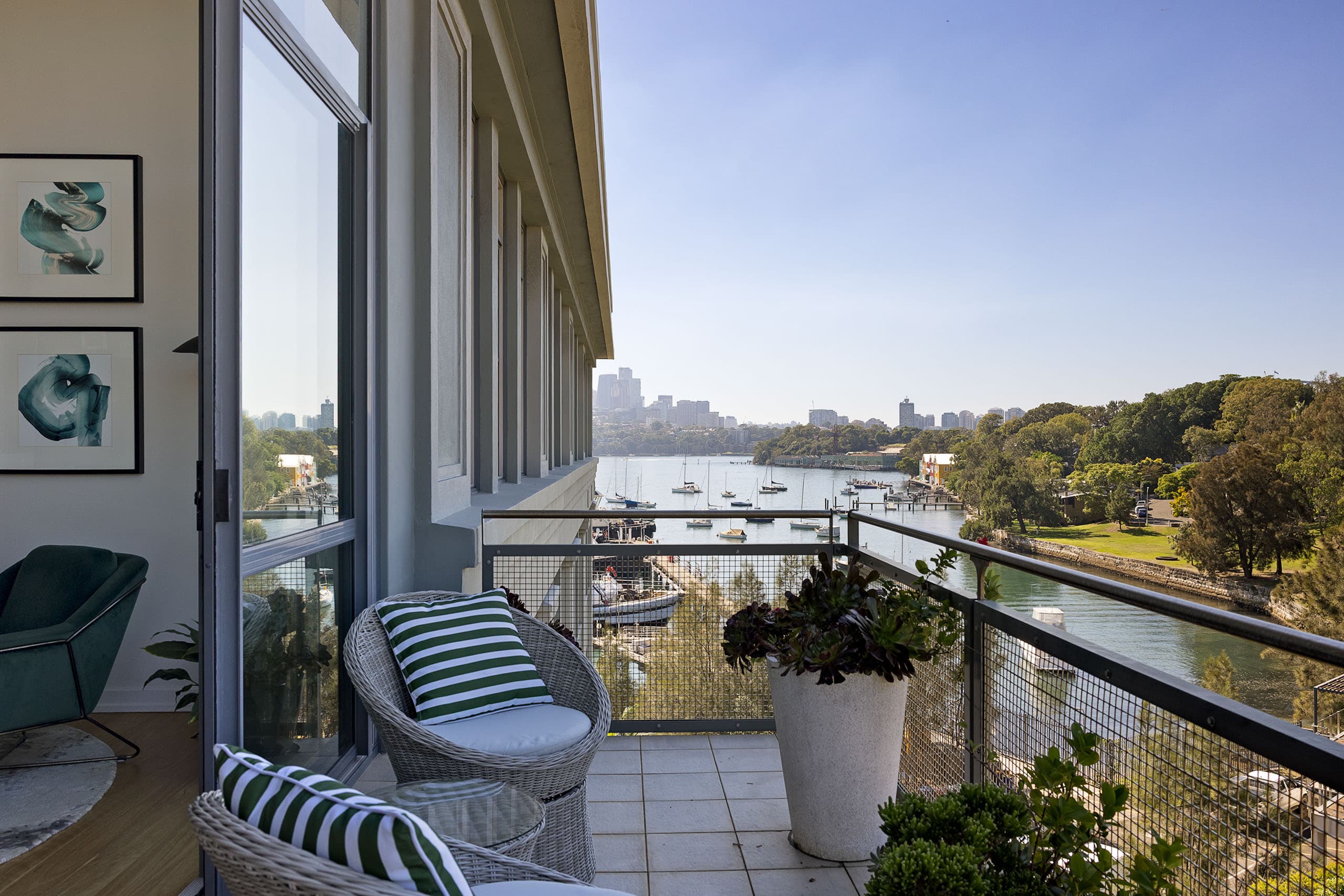 402/23 Colgate Avenue, Balmain - Thumbnail 2