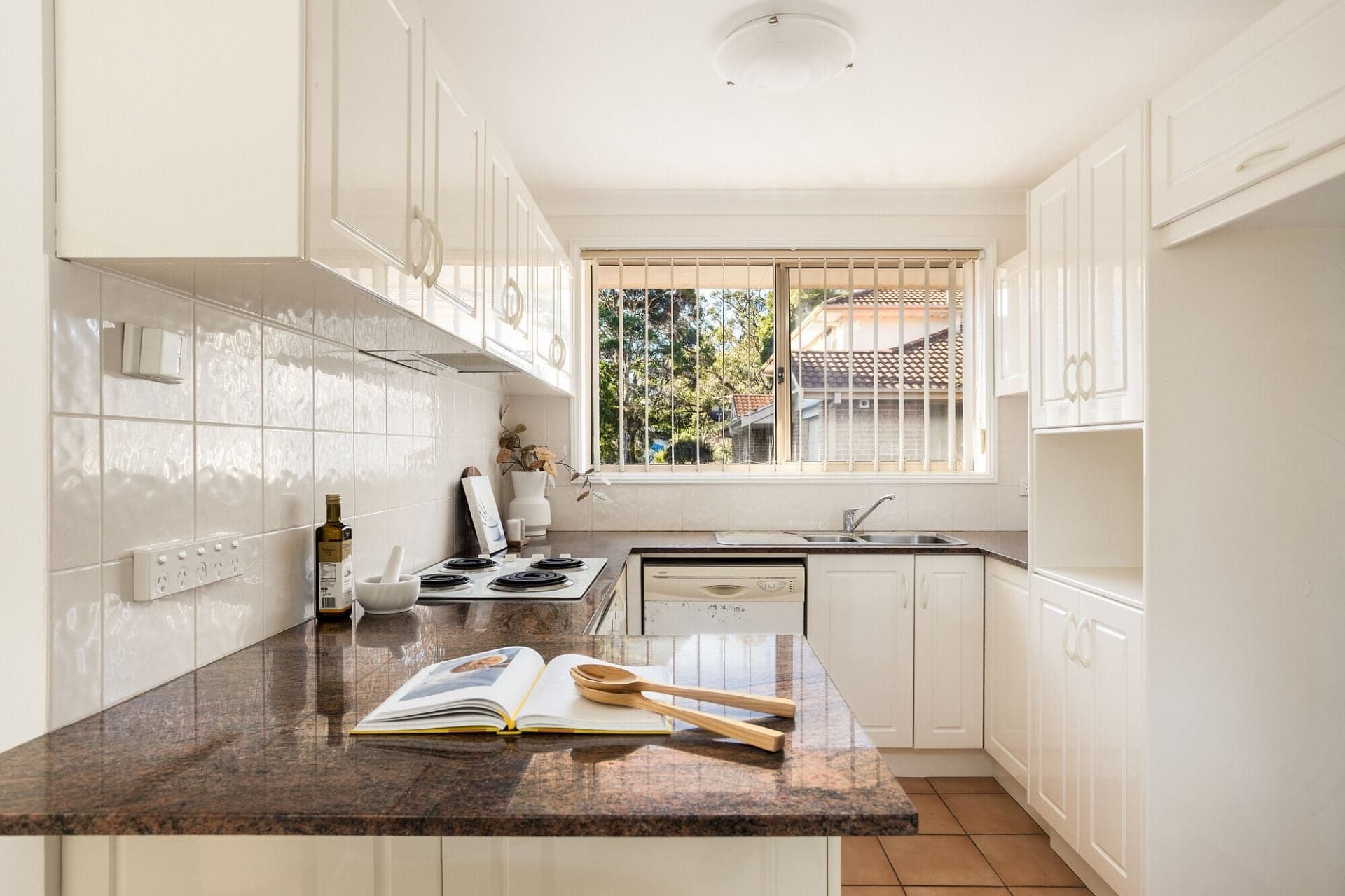 5/218-220 Forest Road, Gymea, Gymea Bay - Thumbnail 5